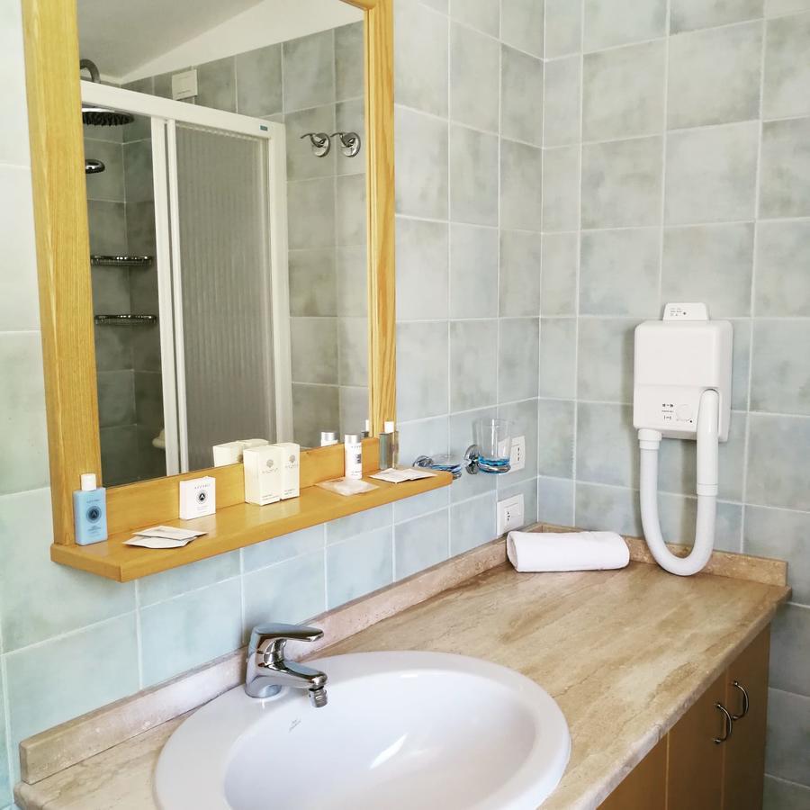 Hotel Villa Del Mare Sìnnai Rom bilde